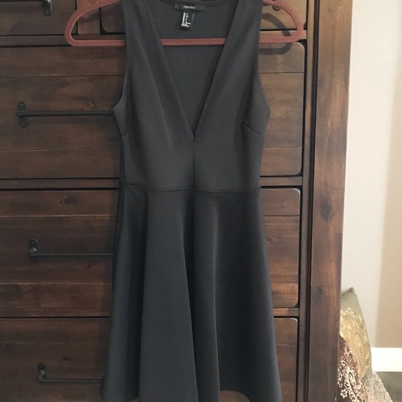 Forever 21 little black dress - Picture 1 of 3